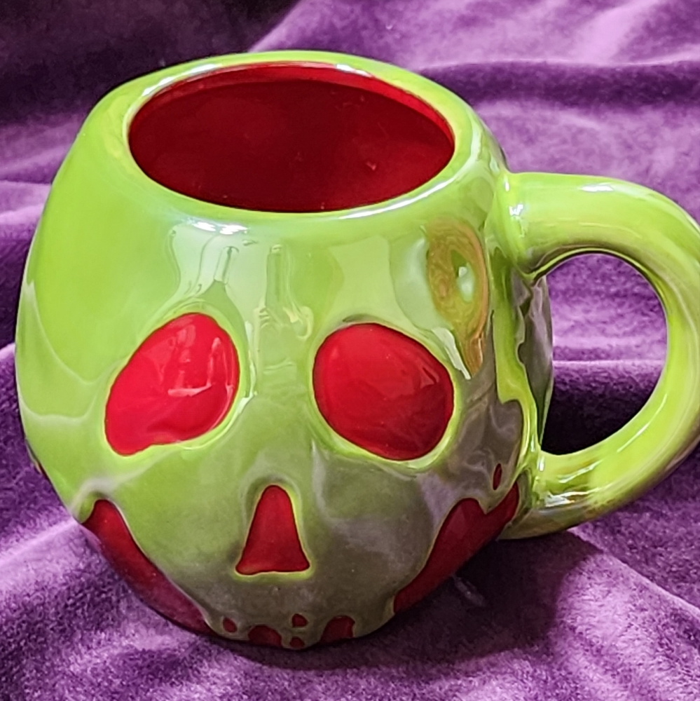 Poisoned Apple Mug Disney Villains Mug